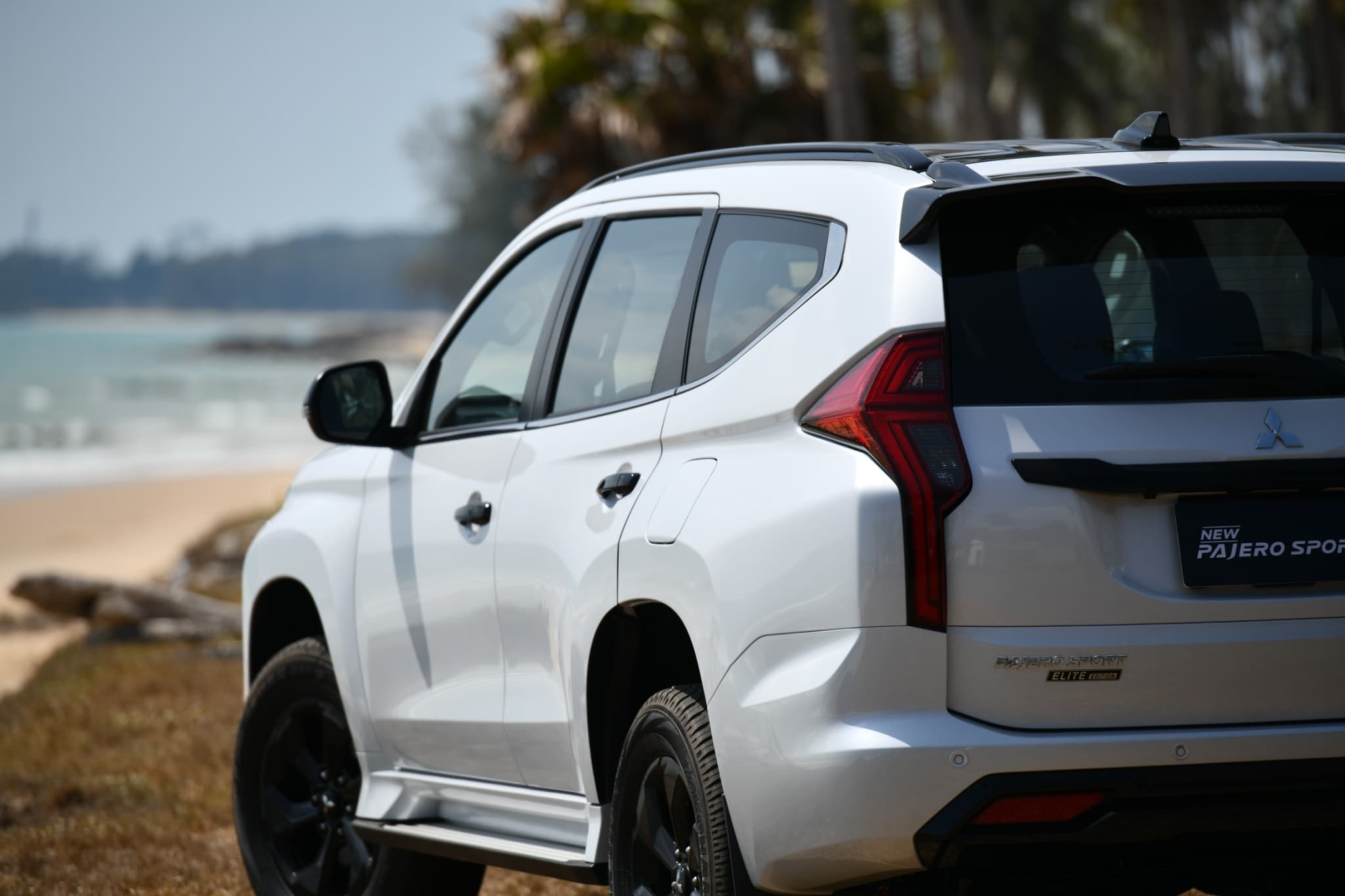 Pajero Sport Elite Edition thumbnail 3
